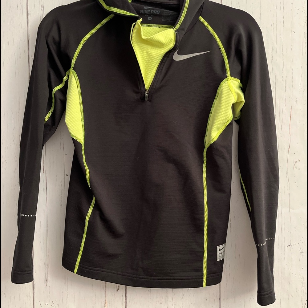 Nike Boy’s Pro Dri-Fit Fitted 1/4 zip Hoodie Sweatshirt - Size M
